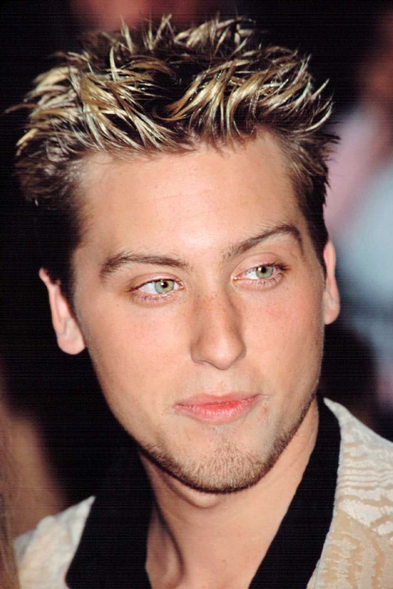 Frosted tips—and feeling like a pop star