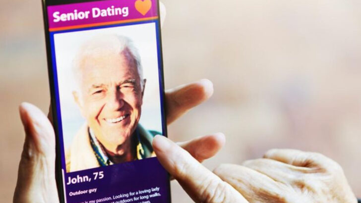 I’m 70 And Use Dating Apps Every Day. Here Are The Things I’ve Learnt