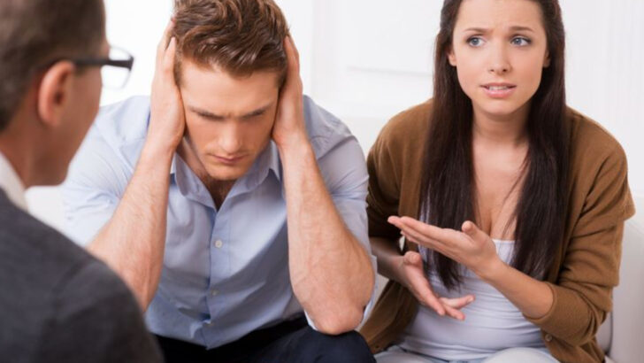 I’ve Been A Couples Therapist For 30 Years: Any Of These 18 Phrases Is A Red Flag In Relationships