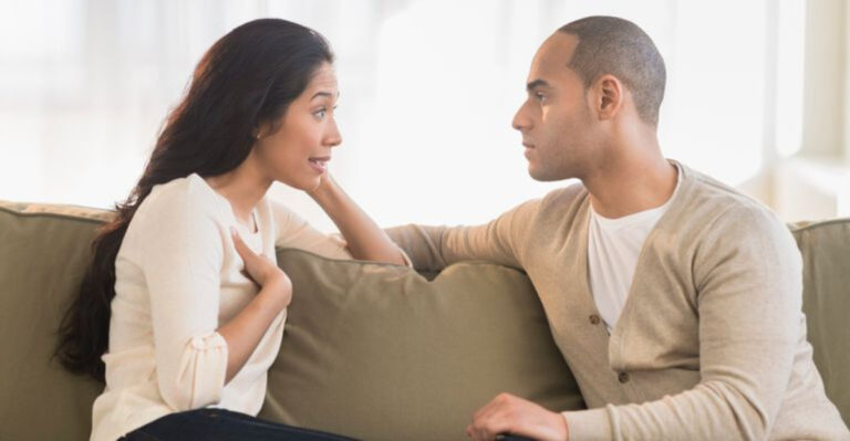22 Phrases People Use When They Quietly Judge Everyone But Won’t Say It Out Loud