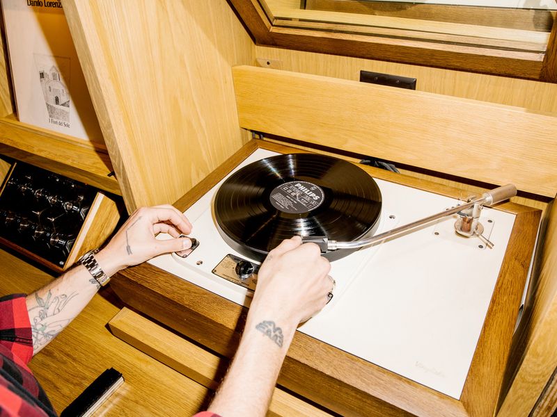 Vinyl Records and the Ritual of Listening