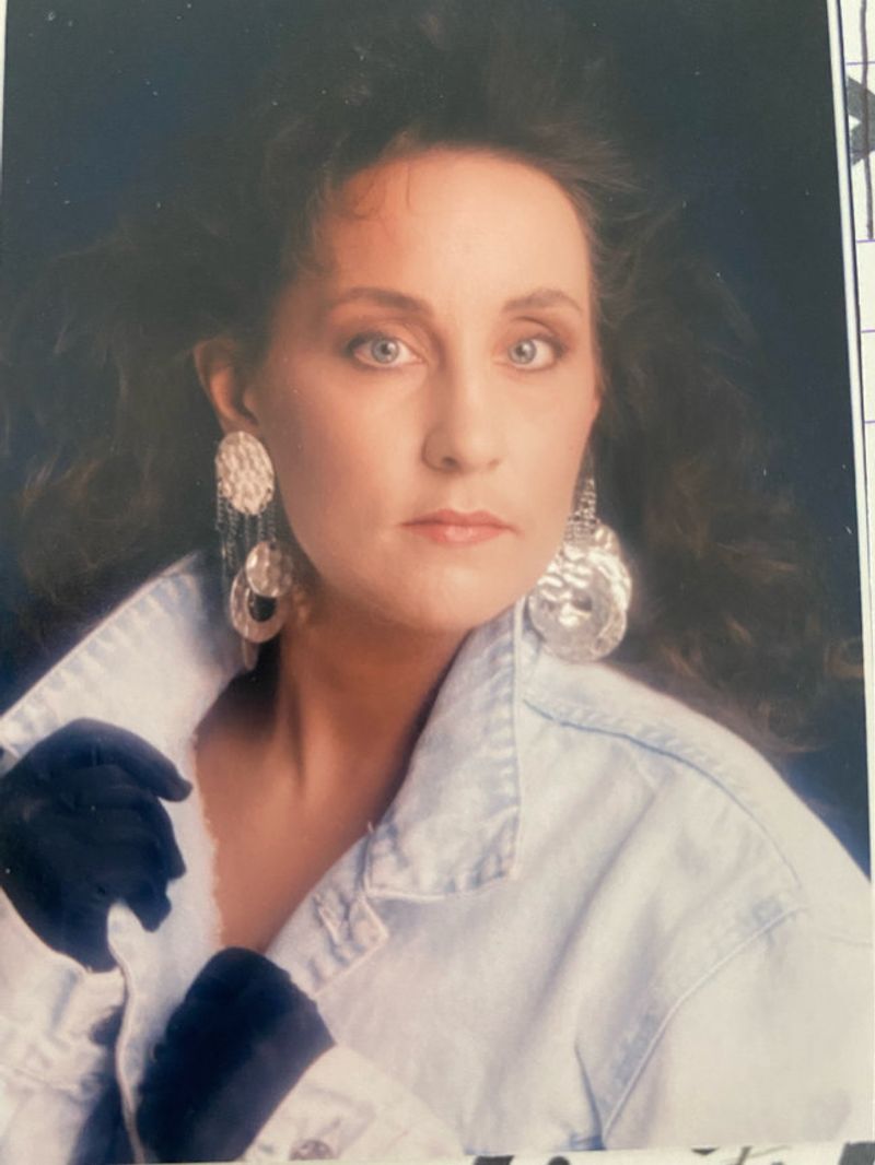 Wallet-size senior portraits handed out like baseball cards