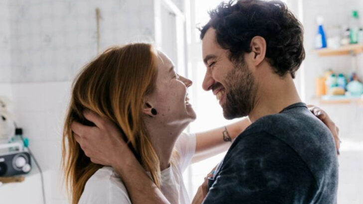 15 Signs Your Marriage Lifts You Up And 5 Mistakes to Avoid If You Want to Keep It Strong and Resilient