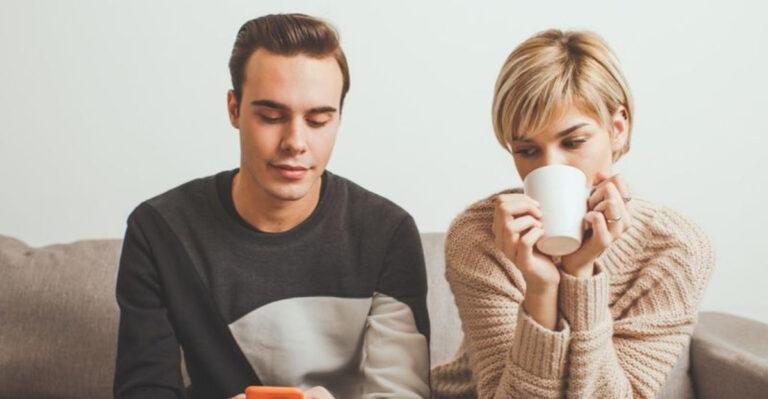 15 Undeniable Signs Your Partner Is Jealous
