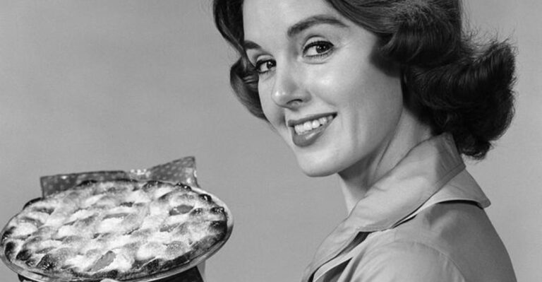 15 Unexpected Ways Women Had Fun in the 1950s—Plus 3 Secrets Modern Women Should Steal