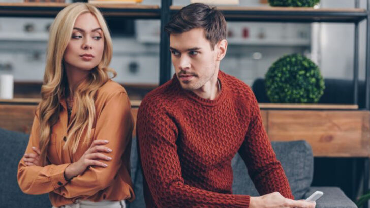 16 Patterns That Keep Women Stuck in Unhealthy Relationships And 3 Bold Shifts to Break the Cycle
