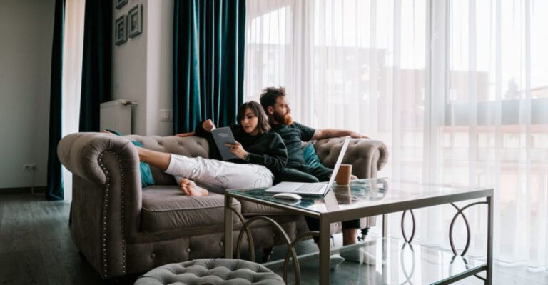 17 Signs Your Marriage Is Stronger Than You Think (Even If It Doesn’t Feel Like It)