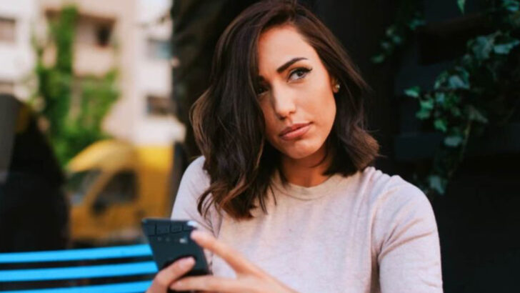 17 Signs Your Partner Is Emotionally Dependent
