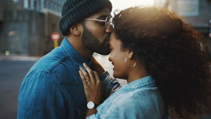 17 Small Things a Man Starts Prioritizing When He Loves You With His Whole Soul