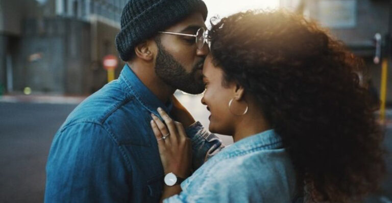 17 Small Things a Man Starts Prioritizing When He Loves You With His Whole Soul