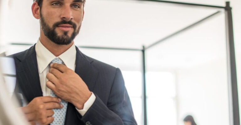 17 Traits That Expose Narcissists And 17 Signs To Spot Them Quickly