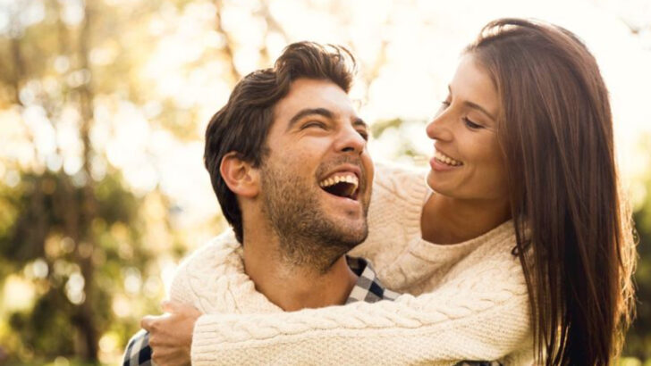 18 Little Things That Whisper “She’s The One” To A Man’s Heart