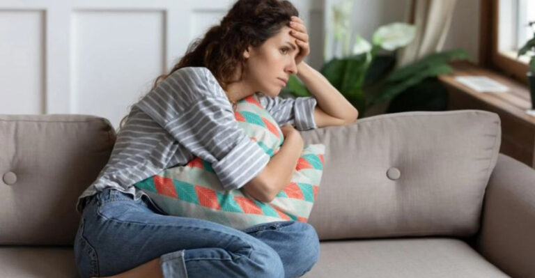 18 Signs You’re The Person Everyone Goes To—But No One Checks On