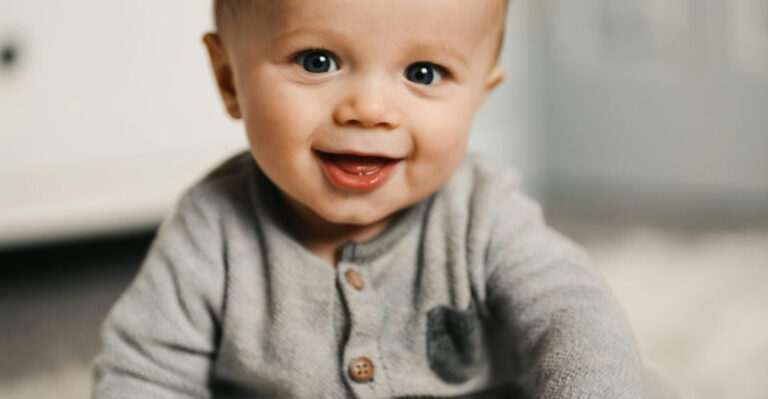 18 Trendy 1980s Baby Names That Were Totally Radical
