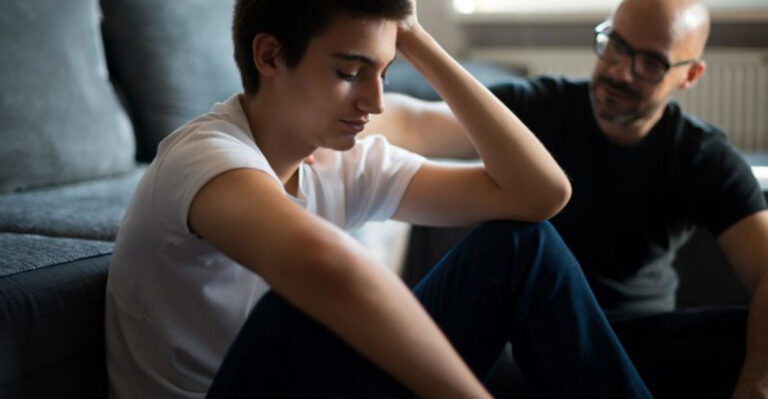 19 Phrases You Should Not Say To A Teenager