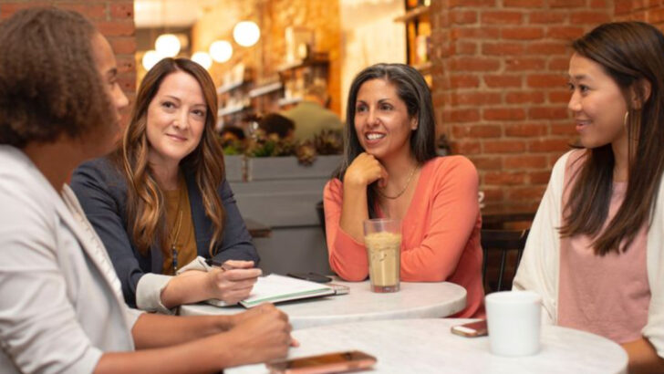 19 Quiet Judgments People Make Without Saying A Word