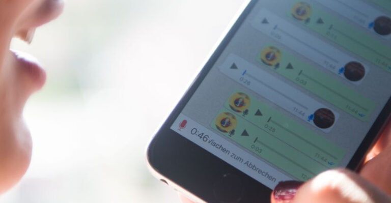 19 Reasons Why Gen Z Swears By Voice Notes Over Phone Calls