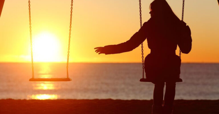 19 Reasons You Can’t Forget a Past Love And Why It Still Hurts