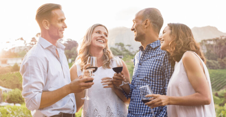 19 Signs That Distinguish Genuine People From Fake Ones