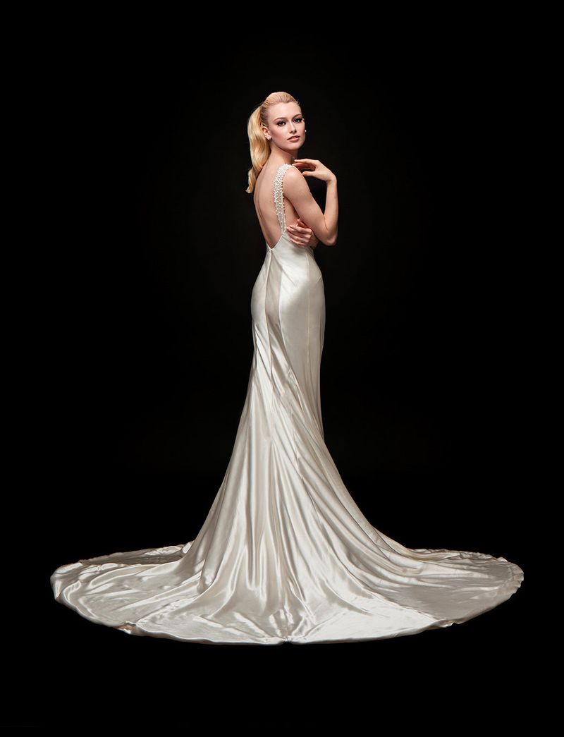 1930s Satin Glamour