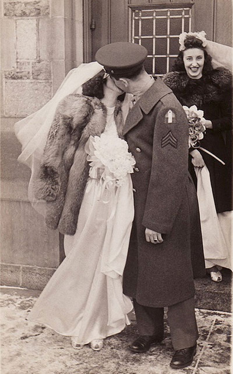1940s Wartime Simplicity
