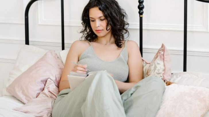 20 Daily Affirmations For Women Who Shine Brightly