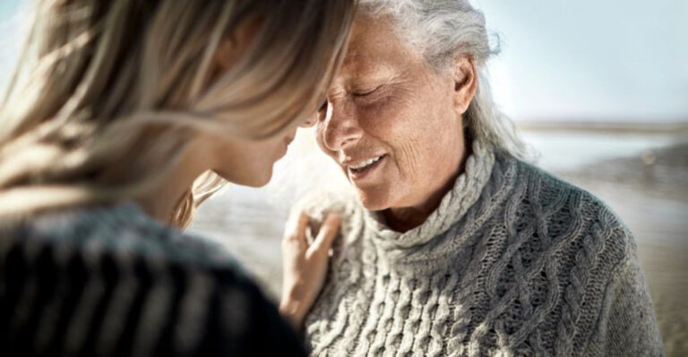 20 Little Gestures That Mean the Most to Moms After the Kids Are Grown