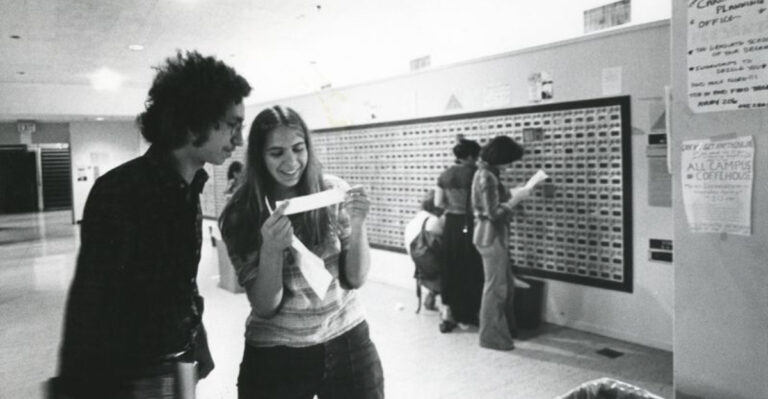 20 Photos That Prove College in the ’70s Was Iconic