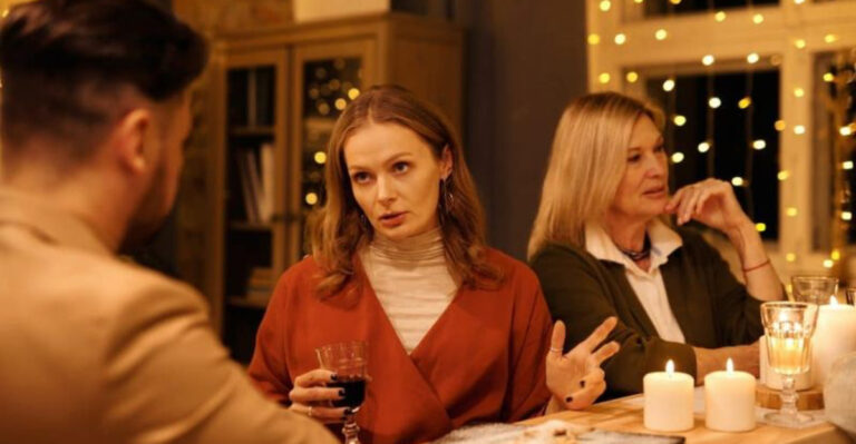 20 Reasons You Put People Down to Make Yourself Feel Better