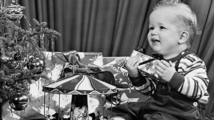 20 Vintage Baby Names from the 1950s That Are Now Retro-Cool