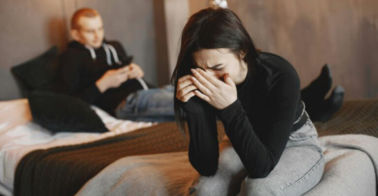 32 Signs You’re Forcing A Marriage That’s Simply Not Meant To Be