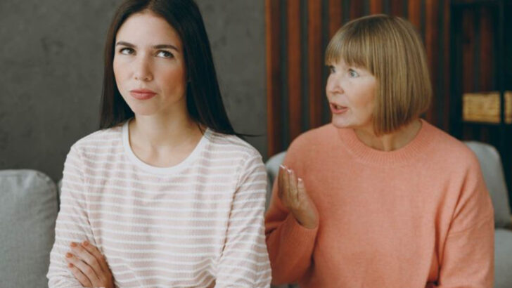 36 Subtle Signs Your Adult Child Could Be a Narcissist—and the Psychology Behind It