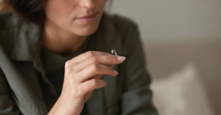 37 Key Reasons Women Finally Decide to Leave Their Husbands