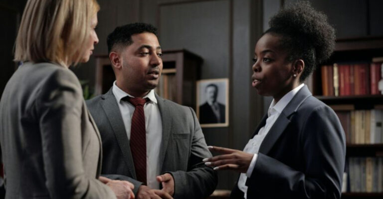 37 Smart Phrases Intelligent People Use to Say ‘You’re Wrong’ (Without Starting a Fight)