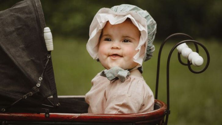 8 Vintage Baby Names That Are Too Outdated & 10 Parents Actually Consider