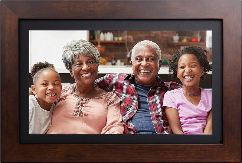 A Digital Picture Frame (Preloaded!)