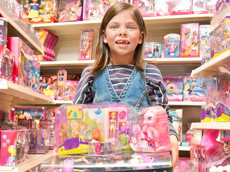 Gendered Toys with Rigid Roles