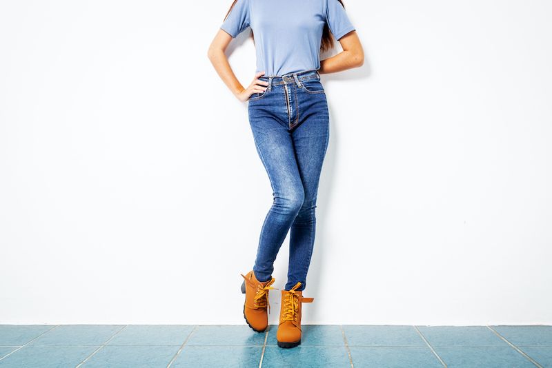 Low-Rise Jeans