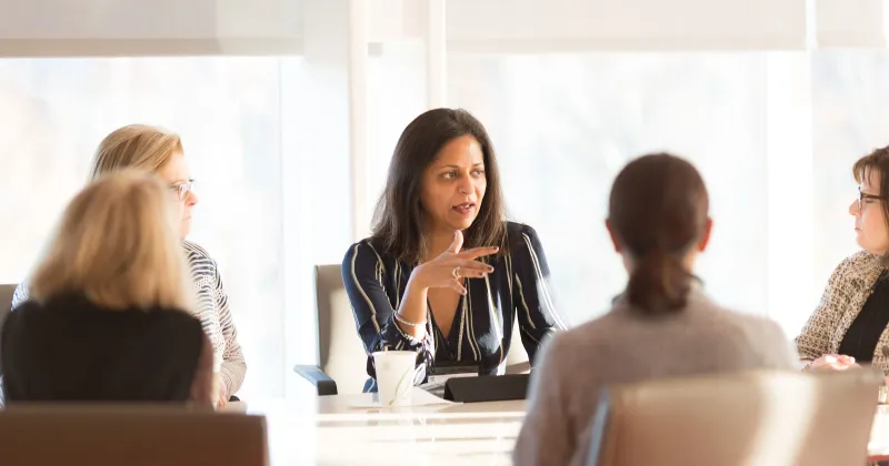 Sharing credit while holding leadership