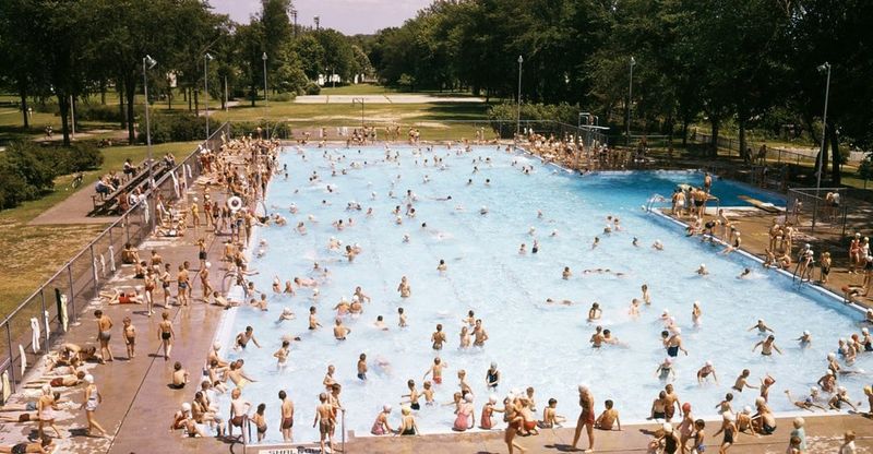Chlorine from Public Pools