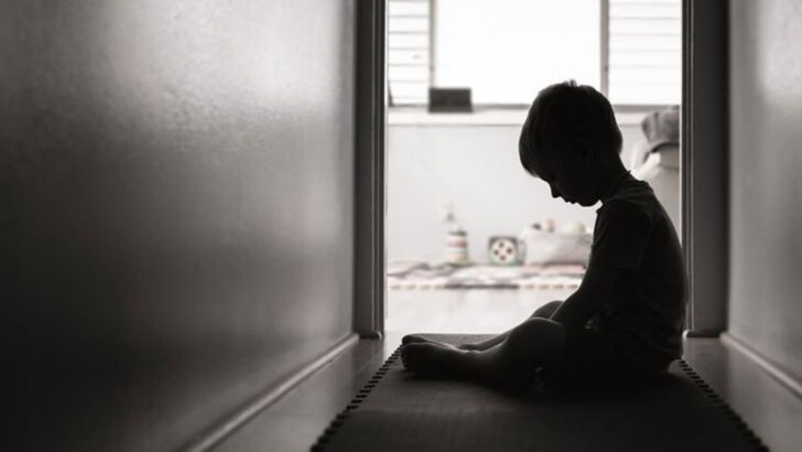 People Who Feel Deeply Unwanted As Adults Usually Had These 15 Childhood Experiences