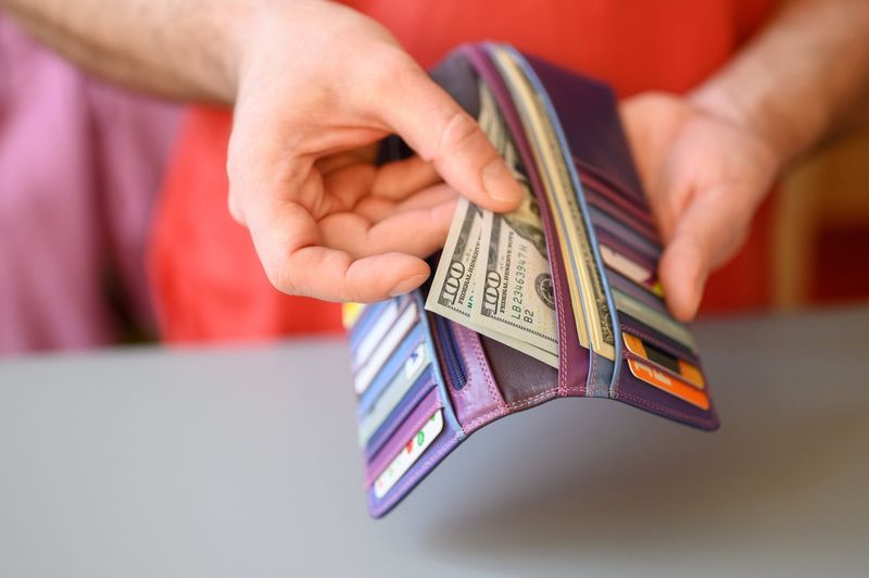 Always Keep a $20 Bill Hidden in Your Wallet 