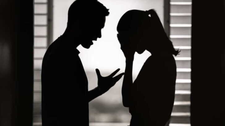 Red Flag Alert? 18 Reasons Why Dating Someone Without Close Friends Might Be A Deeper Issue