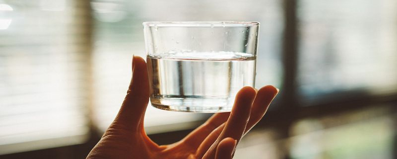 Drink water before coffee