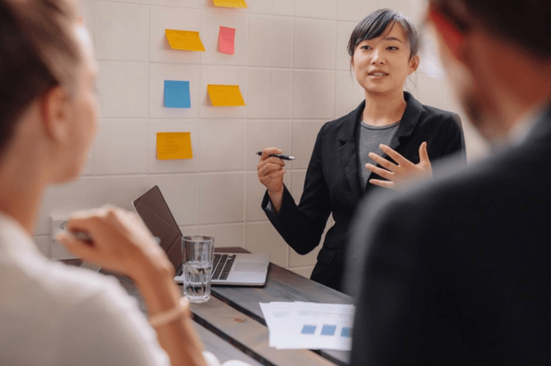 Dominating group conversations signals insecurity