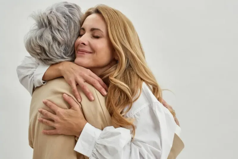 The Squeeze: Bringing Back the Big Hug
