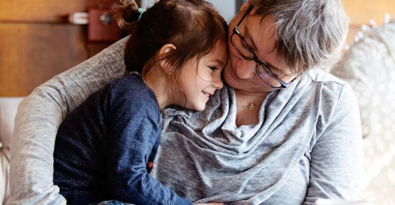 The 17 Secrets Of A Meaningful And Lifelong Grandparent-Grandchild Bond