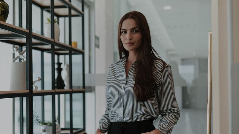 They don’t chase validation—they build confidence