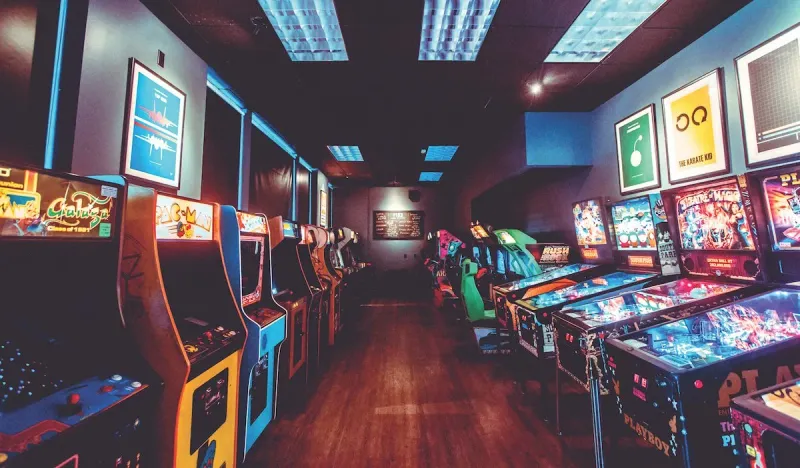 Pong and Pac-Man Arcades