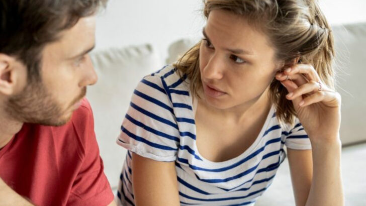 13 Harmful Habits That Keep You Stuck in a Loveless Marriage, And 5 Healthy Ways to Take Back Your Life